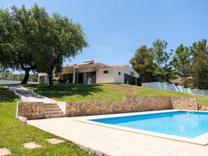 Bazén v ubytování Vila Paço no Vale - Privat Heated Pool & Privacy & Vale Navio nebo v jeho okolí