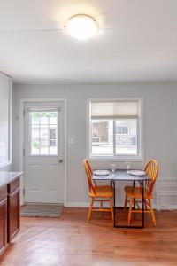 Φωτογραφία από το άλμπουμ του Westlake Cherry Valley Cottage σε Wellington