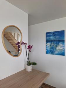 Fotografie z fotogalerie ubytování Duplex avec vue sur mer-La Rose des Vents v destinaci Saint-Côme-de-Fresné