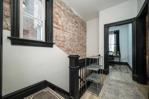 Gallery image of South City Apt - Wi-Fi and Parking in Saint Louis