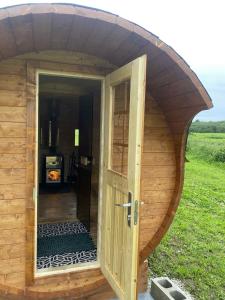 Fotografie z fotogalerie ubytování Stand-up tent and Sauna, farm experience BB v destinaci Atsalama