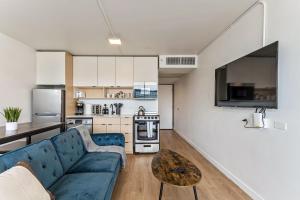 Η κουζίνα ή μικρή κουζίνα στο Downtown Mountain View Free Pkg Gym