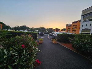 Jardin de l'établissement Séjour les pieds dans l'eau