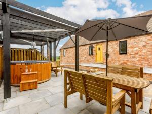 Αίθριο ή υπαίθριος χώρος στο 3 Bed in Alcester 88398