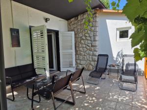 Patio nebo venkovní prostory v ubytování CsakMiKisház