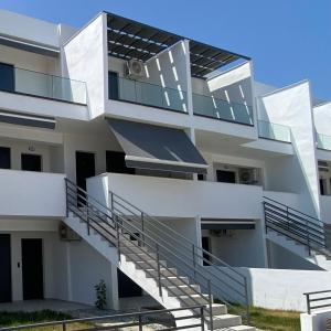 Το κτήριο όπου στεγάζεται  το διαμέρισμα