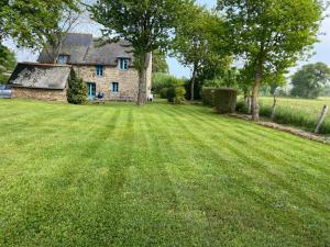 Κήπος έξω από το Chambre d'hôte avec Charme et Jardin