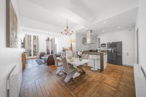 Η κουζίνα ή μικρή κουζίνα στο Le Home Carnot - Hypercentre de Beaune