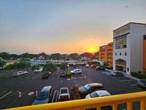 Lever ou coucher de soleil vu de l'appartement ou à proximité