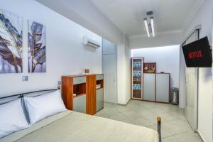 Μια τηλεόραση ή/και κέντρο ψυχαγωγίας στο Central Aplotaria Apartment