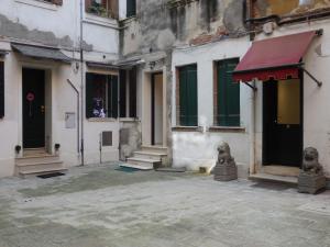 Gallery image of appartamento alla Crea in Venice