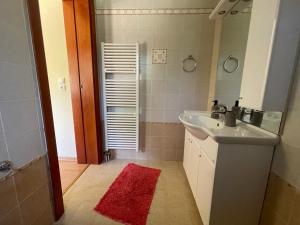 Koupelna v ubytování North Pool House + 8 fotografií