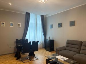 Un lugar para sentarse en Carlton Suites