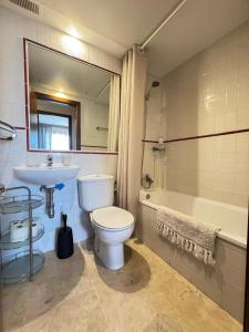 Ένα μπάνιο στο Apartment 400 meters from the beach +2 φωτογραφίες