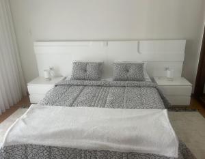 Afbeelding uit fotogalerij van Casa do Lago Piscina aquecida, Quartos in Espinho