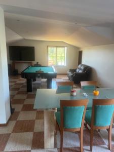 Afbeelding uit fotogalerij van Casa do Lago Piscina aquecida, Quartos in Espinho +100 foto's