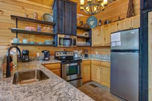 A cozinha ou kitchenette de Edge Of Forever By Avada Properties