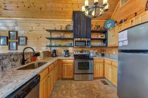 A cozinha ou kitchenette de Edge Of Forever By Avada Properties