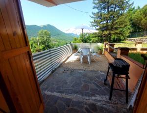 A general mountain view or a mountain view taken from the holiday home