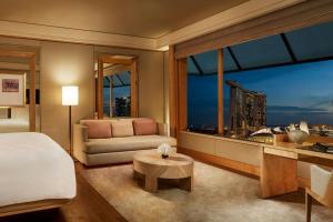 Posezení v ubytování The Ritz-Carlton, Millenia Singapore