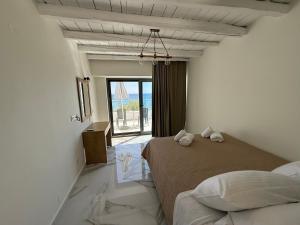 Gallery image of Phoenix Coastal Heaven in Loutro