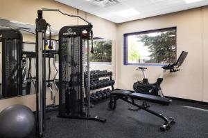 Spordikeskus ja/või sportimisvõimalused majutusasutuses Best Western Plus Kamloops Hotel