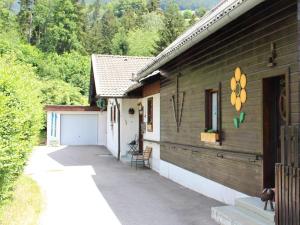 Budynek, w którym mieści się dom wakacyjny