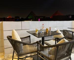 Drykkir á Alaska pyramids view Hotel