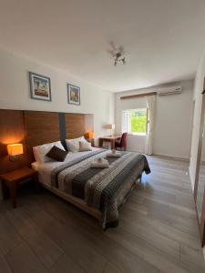 Posteľ alebo postele v izbe v ubytovaní Apartments with parking spaces Slano, Dubrovnik - 8540