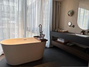 Koupelna v ubytování Chaozhou About Meisu Ancient City Store