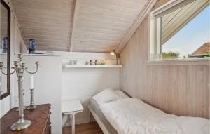 Φωτογραφία από το άλμπουμ του 3 Bedroom Cozy Home In Løgstør σε Løgsted