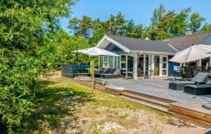 Budova, kde se prázdninový dům nachází