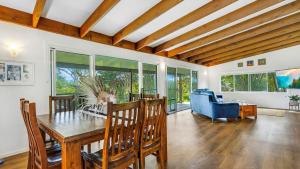 Ruang duduk di The Hideaway - Brunswick Heads
