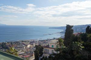 - Vistas a la ciudad y al océano en Casa Esposito, en Nápoles