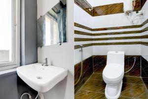Koupelna v ubytování Super Hotel O VEDHANSHI HOTELS BHONGIRI.