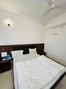 Fotografie z fotogalerie ubytování HOTEL SHREE SAI v destinaci Širdi