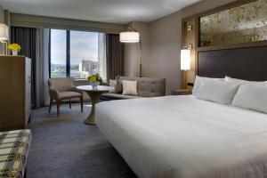 Postel nebo postele na pokoji v ubytování Hyatt Regency Boston