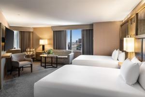 Postel nebo postele na pokoji v ubytování Hyatt Regency Boston