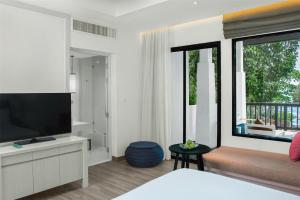 TV/Unterhaltungsangebot in der Unterkunft Avani Plus Koh Lanta Krabi Resort