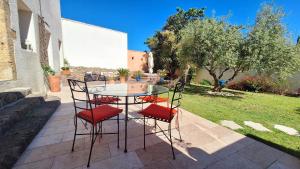 Gallery image of L'Appartement de Rémi, Jardin et jacuzzi in Aigues-Vives