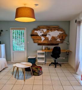 Posezení v ubytování Cozy appartement vue mer + 3 fotografie