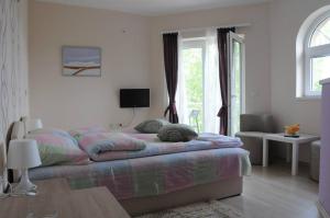 Μια τηλεόραση ή/και κέντρο ψυχαγωγίας στο Apartments Kaskade