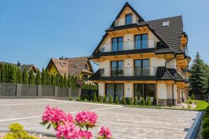 Το κτήριο όπου στεγάζεται  το διαμέρισμα +58 φωτογραφίες