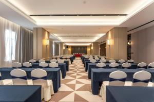 ECHENG Hotel, Jianghan Road Pedestrian Street, Wuhan River Beach商务区和/或会议室
