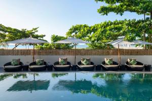 Bazén v ubytování Zara Beach Resort Koh Samui nebo v jeho okolí