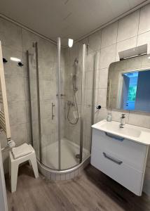 Ένα μπάνιο στο Ferienwohnung-in-Strandnaehe-Schwalbennest-1