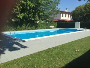 Bazén v ubytování Villa Eribis nebo v jeho okolí