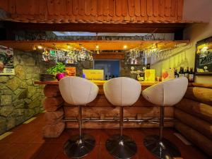 Hol lub bar w obiekcie Karkonoski SPA - Bufet mini All Inclusive gratis!