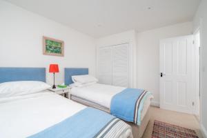 Postel nebo postele na pokoji v ubytování Stylish flat between London Bridge & Tower Bridge