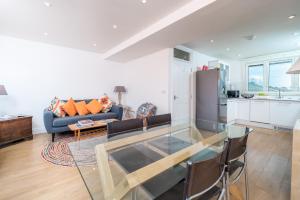 Kuchyň nebo kuchyňský kout v ubytování Stylish flat between London Bridge & Tower Bridge